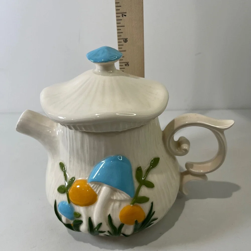 Vintage Arnels‎ Mushroom Teapot Ceramic Retro Hand Painted Cottagecore 1970s